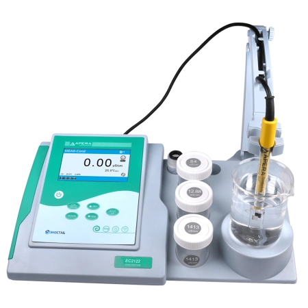Настольный кондуктометр ЭКОСТАБ EC2122 с измерительным стендом