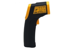 Термометр инфракрасный AR550